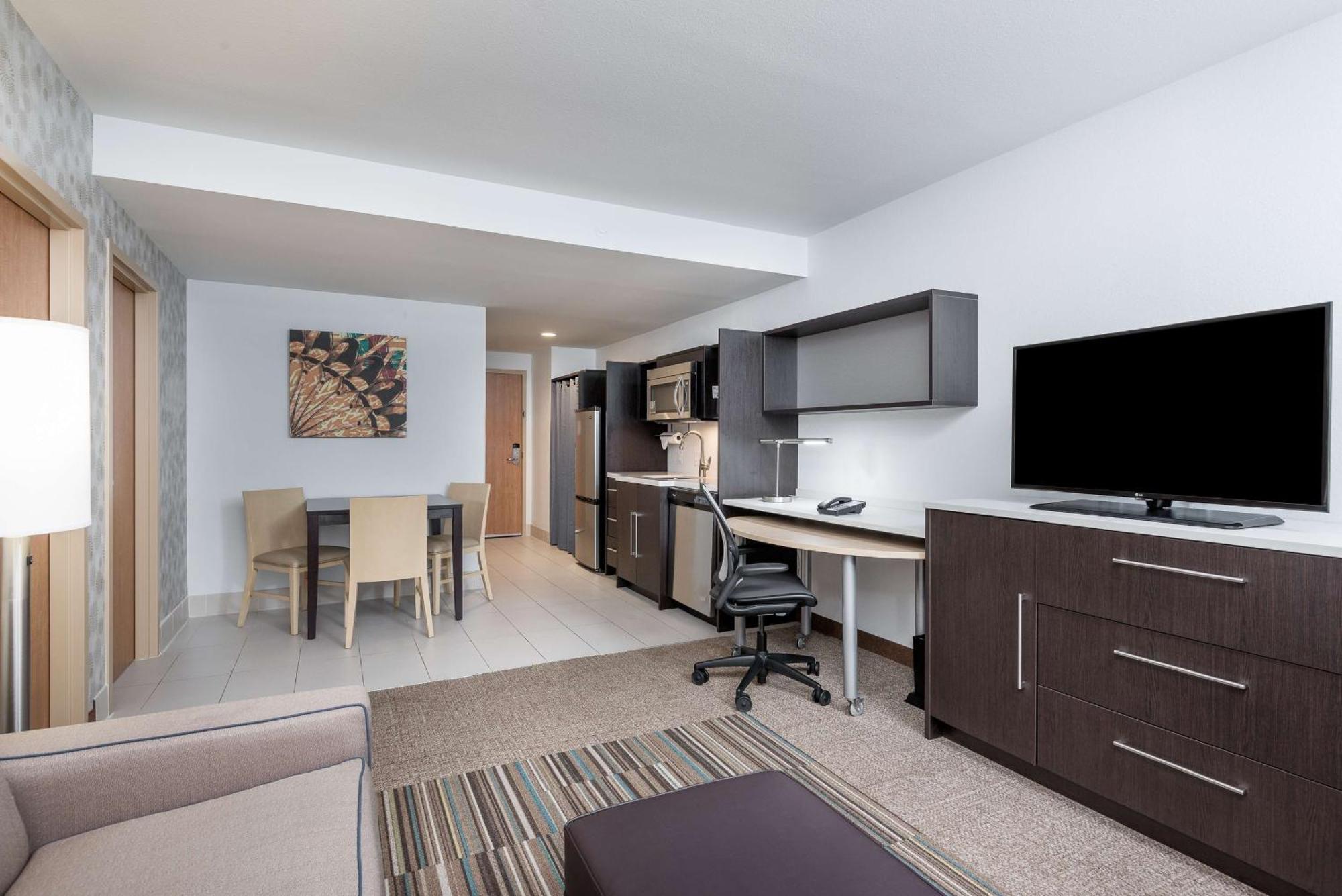 Home2 Suites By Hilton Ft. Lauderdale Airport-Cruise Port Dania Beach Exterior photo